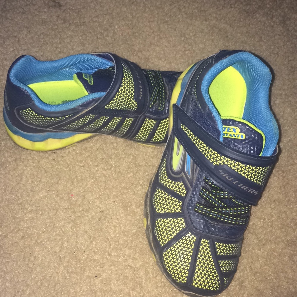 Boys sneakers